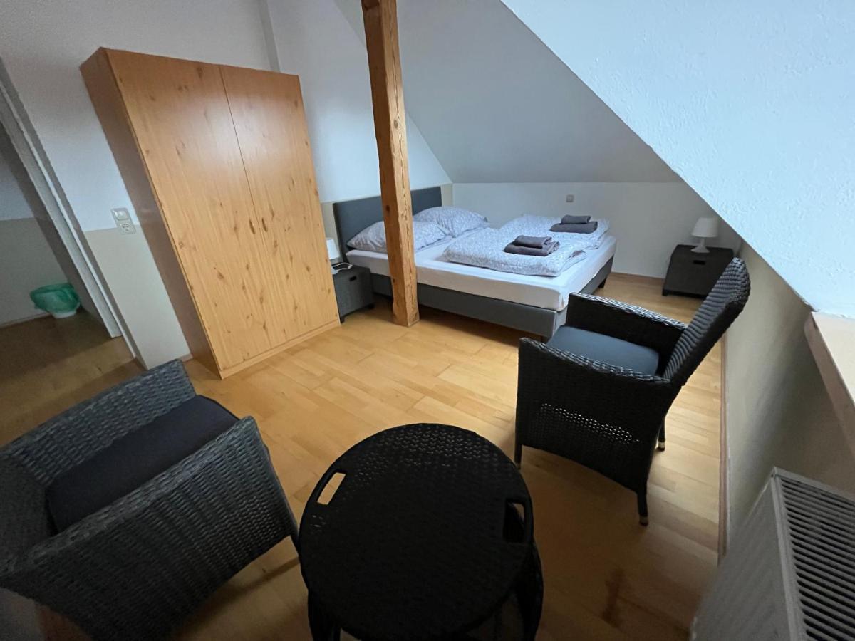 Doppelzimmer, Tv- Bad, Kuehlschrank- Parkplatz-17 Meine Kültér fotó