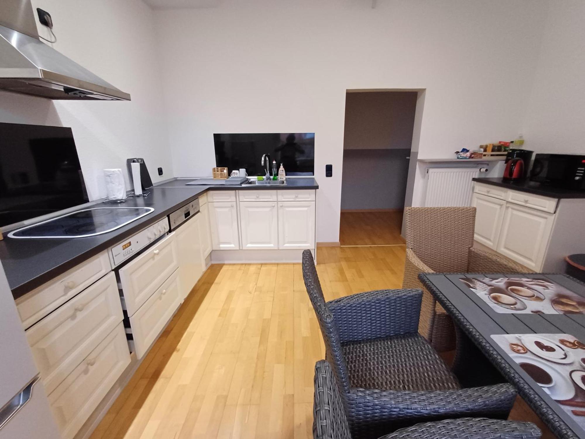 Doppelzimmer, Tv- Bad, Kuehlschrank- Parkplatz-17 Meine Kültér fotó