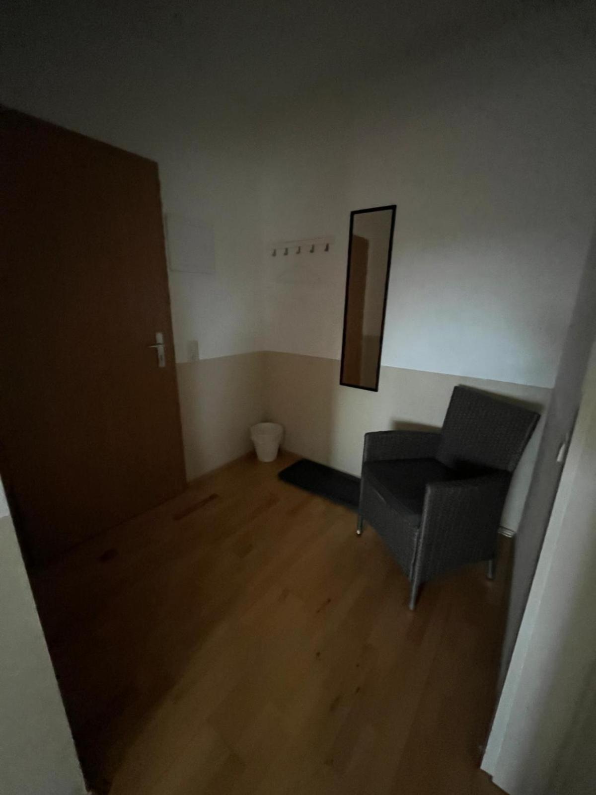 Doppelzimmer, Tv- Bad, Kuehlschrank- Parkplatz-17 Meine Kültér fotó