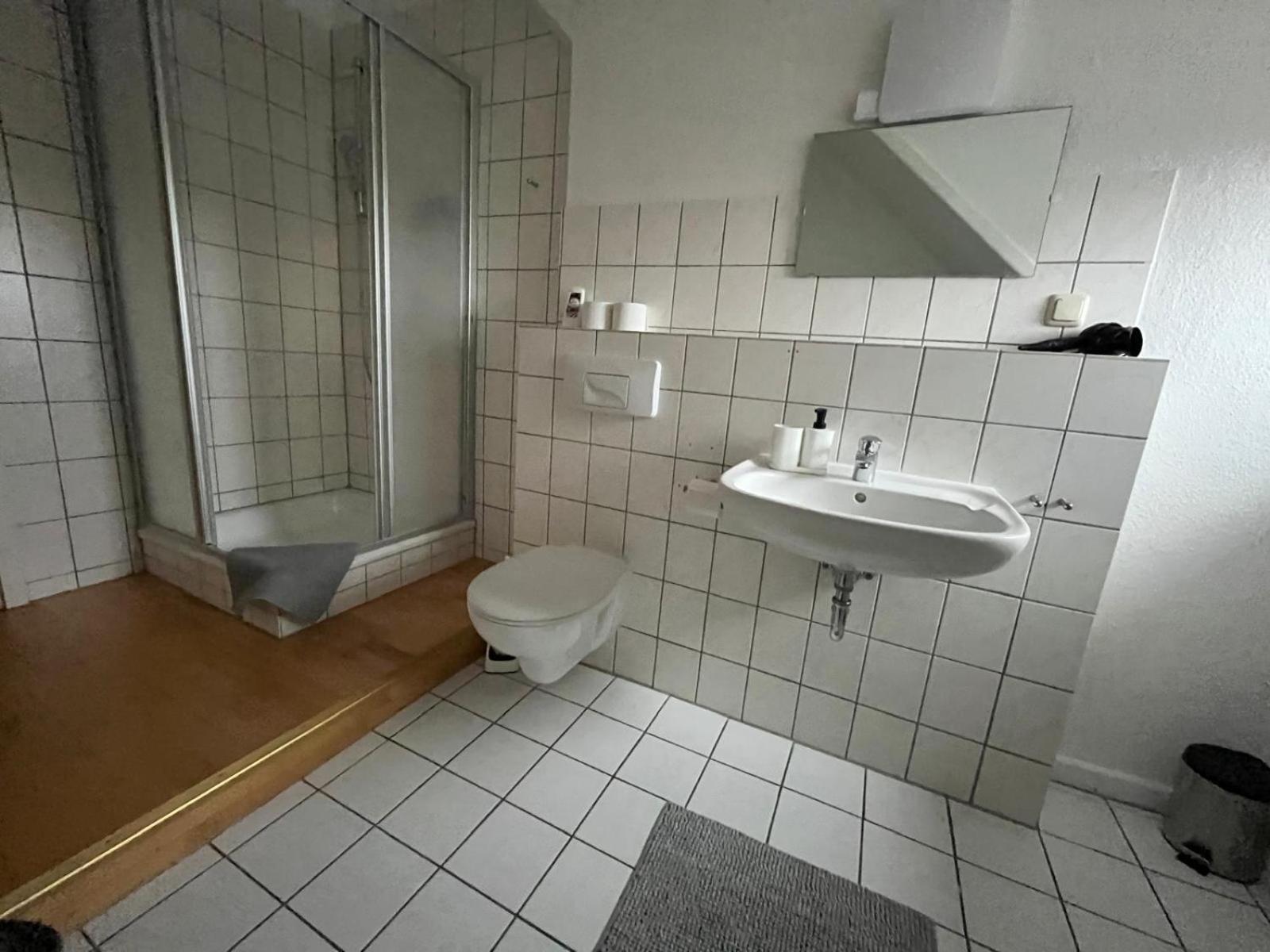 Doppelzimmer, Tv- Bad, Kuehlschrank- Parkplatz-17 Meine Kültér fotó